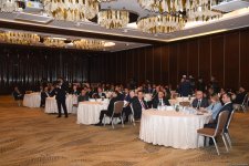 ANAMA-ya üç mianaaxtaran it verilib (FOTO)
