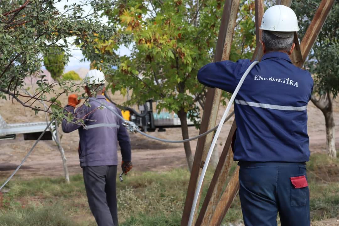 Naxçıvanın kəndlərində elektrik təsərrüfatının yenidən qurulmasına başlanılıb