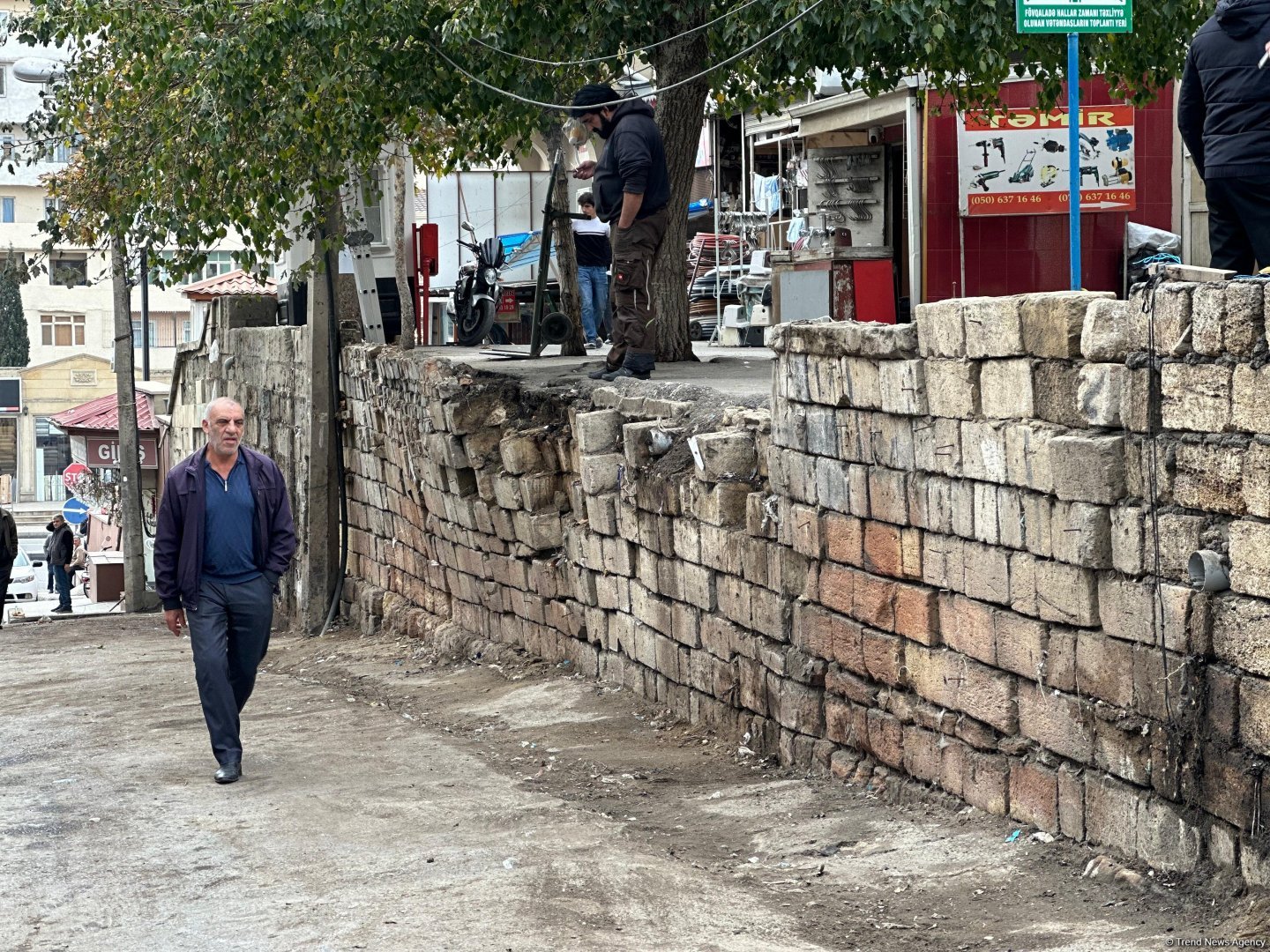“8-ci km bazarı”nın ətrafındakı küçə ticarəti yığışdırılıb (FOTO/VİDEO)