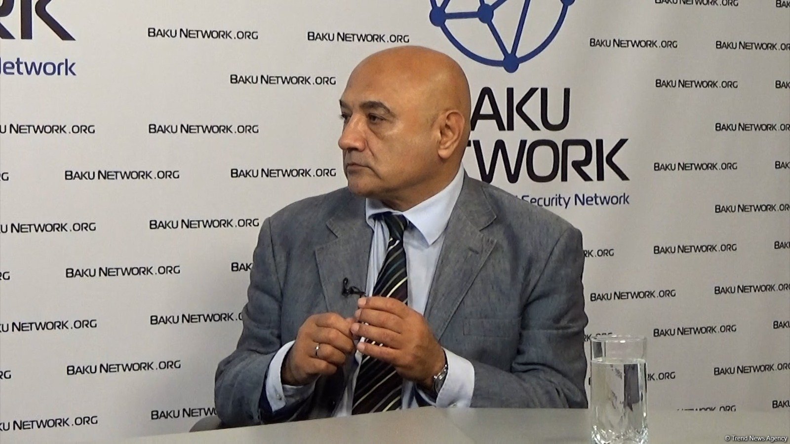 Azərbaycan Ermənistanla uzunmüddətli sülhdə maraqlıdır - Elçin Şıxlı “Tofiq Abbasovla Dialoq” verilişində (FOTO/VİDEO)