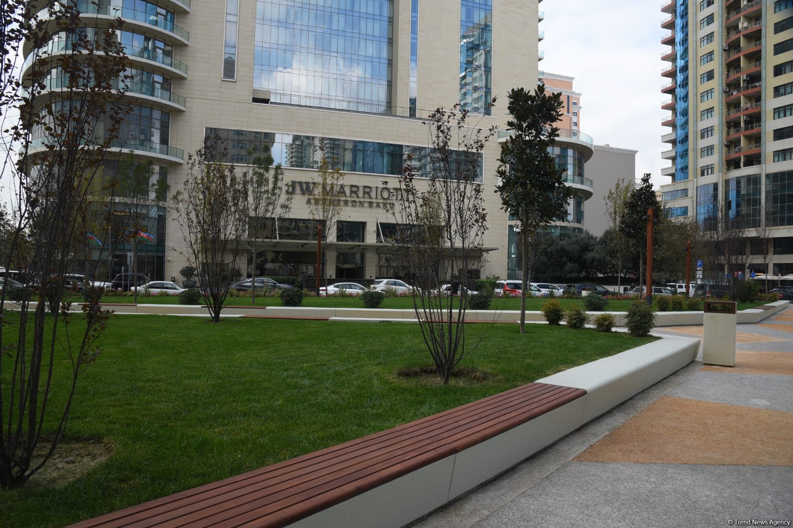 Bakıda yeni salınan parkdan FOTOREPORTAJ