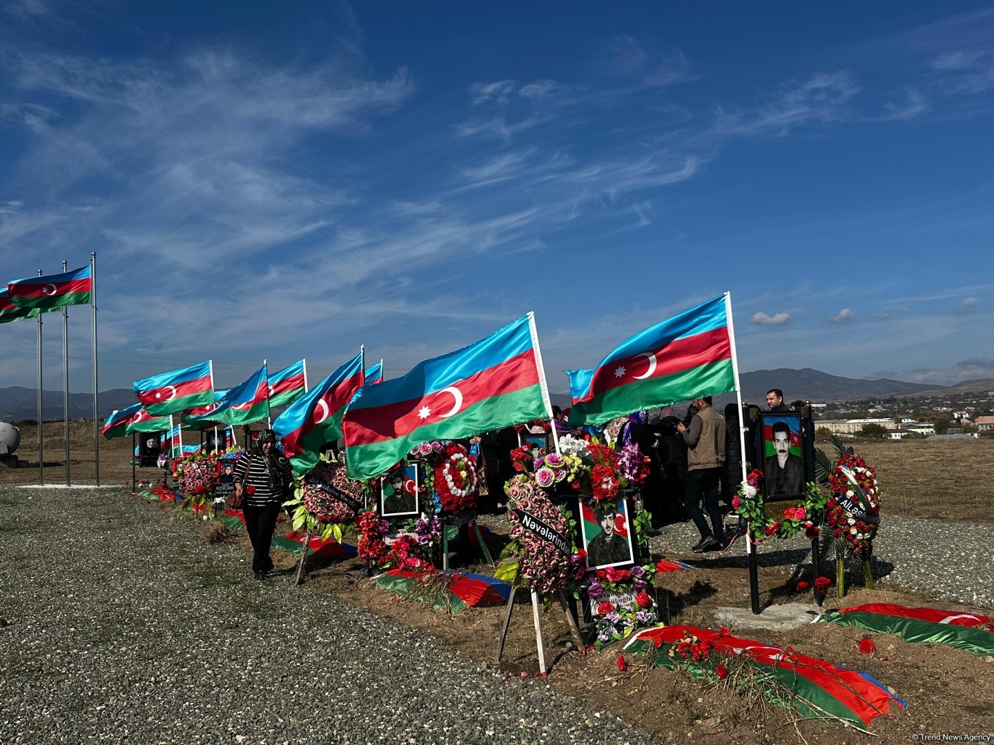 Birinci Qarabağ müharibəsində itkin düşənlərin ailələri Ağdam, Xocalı, Xankəndi və Şuşaya səfər ediblər (FOTO)