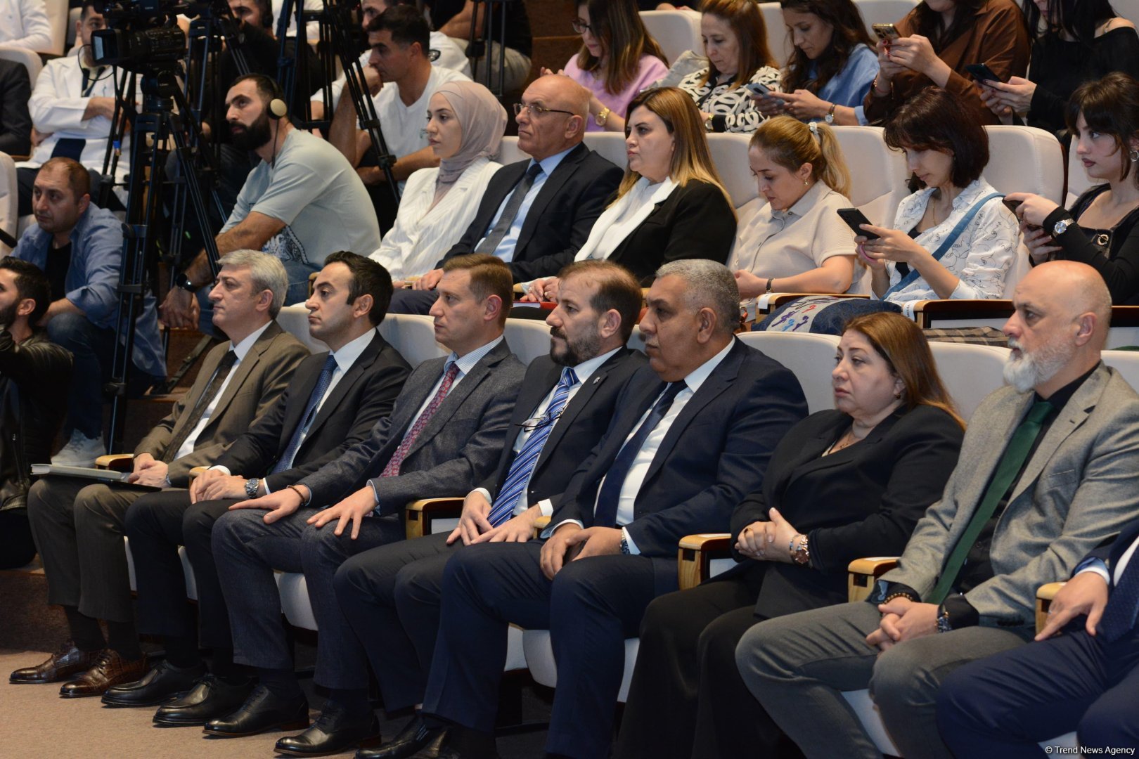 COP29 konfransı çərçivəsində tibbi xidmətlərin təşkilinə dair brifinq keçirilib (FOTO/VİDEO) (ƏLAVƏ OLUNUB)