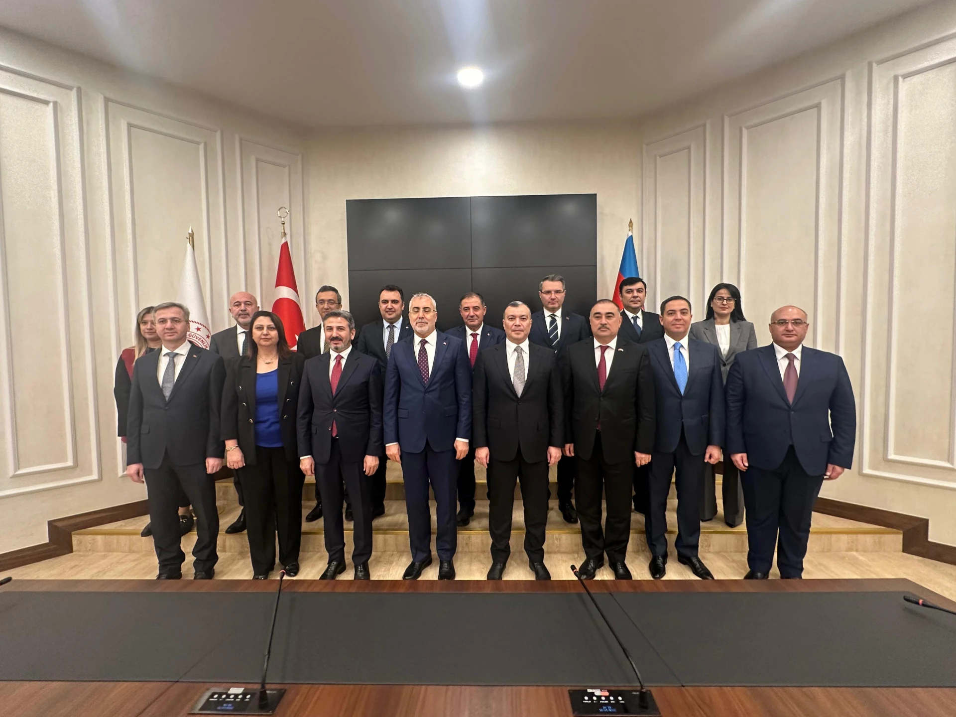 TDT çərçivəsində əmək və məşğulluq üzrə işçi qrupunun yaradılması təklif edilib (FOTO)