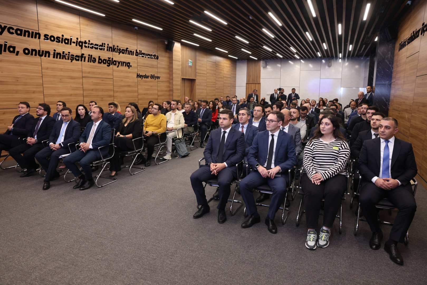 AccessBank və KOBİA “Bizdən Biznesə” layihəsinin reallaşdırılmasına dair memorandum imzaladılar (FOTO)