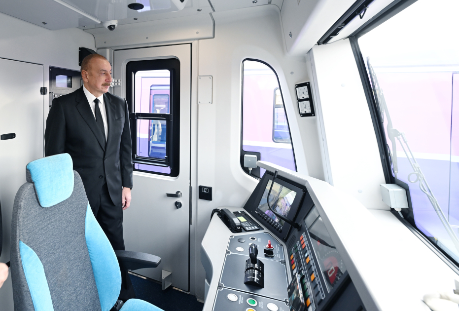 Prezident İlham Əliyev Bakıda komplektləşdirilən yeni nəsil metro qatarları ilə tanış olub (FOTO/VİDEO) (YENİLƏNİB)