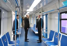 Prezident İlham Əliyev Bakıda komplektləşdirilən yeni nəsil metro qatarları ilə tanış olub (FOTO/VİDEO) (YENİLƏNİB)