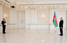 Prezident İlham Əliyev Albaniyanın Azərbaycanda yeni təyin olunmuş səfirinin etimadnaməsini qəbul edib (FOTO/VİDEO) (YENİLƏNİB)