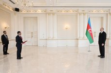 Prezident İlham Əliyev Banqladeşin Azərbaycanda yeni təyin olunmuş səfirinin etimadnaməsini qəbul edib (FOTO/VİDEO) (YENİLƏNİB)