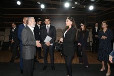 Birinci vitse-prezident Mehriban Əliyeva Azərbaycan Dövlət Pantomim Teatrında olub (FOTO/VİDEO)