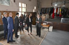 Birinci vitse-prezident Mehriban Əliyeva Azərbaycan Dövlət Pantomim Teatrında olub (FOTO/VİDEO)