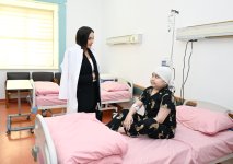 Birinci vitse-prezident Mehriban Əliyeva Talassemiya Mərkəzində olub (FOTO/VİDEO)