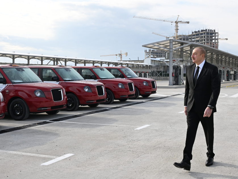 Prezident İlham Əliyev Zığ Elektrik Avtobus Parkının fəaliyyəti ilə tanış olub (FOTO/VİDEO) (YENİLƏNİB)