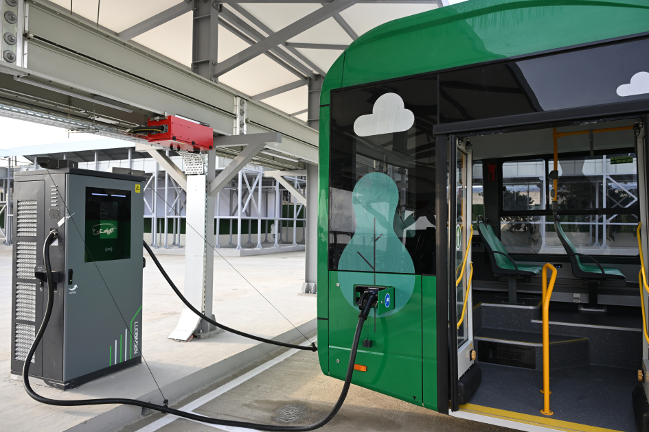 Prezident İlham Əliyev Zığ Elektrik Avtobus Parkının fəaliyyəti ilə tanış olub (FOTO/VİDEO) (YENİLƏNİB)