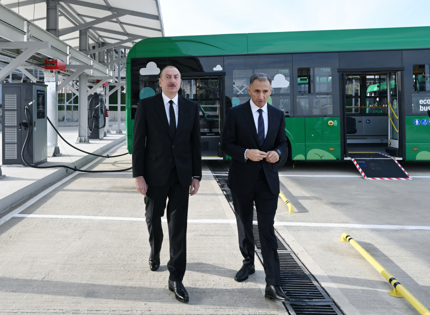 Prezident İlham Əliyev Zığ Elektrik Avtobus Parkının fəaliyyəti ilə tanış olub (FOTO/VİDEO) (YENİLƏNİB)
