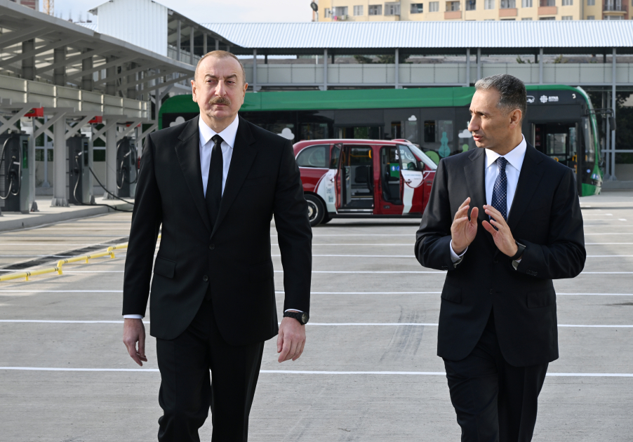 Prezident İlham Əliyev Zığ Elektrik Avtobus Parkının fəaliyyəti ilə tanış olub (FOTO/VİDEO) (YENİLƏNİB)