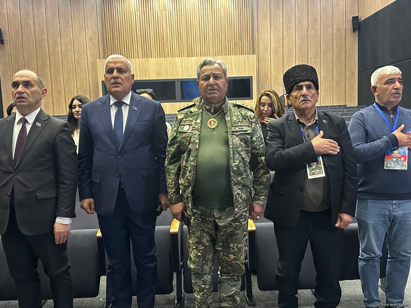 Şuşada “44 gün – Tarixi zəfər” adlı ki­ta­bın təqdimatı olub (FOTO)