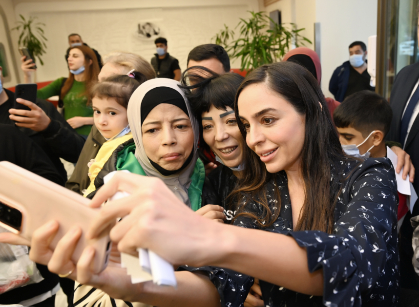Birinci vitse-prezident Mehriban Əliyeva Talassemiya Mərkəzində olub (FOTO/VİDEO)