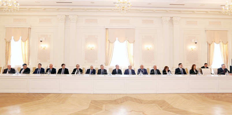 Ali Məhkəmənin hakimi Əziz Seyidov təqaüdə yola salınıb (FOTO)