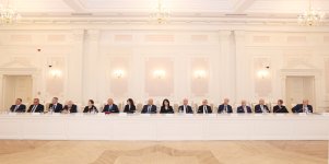 Ali Məhkəmənin hakimi Əziz Seyidov təqaüdə yola salınıb (FOTO)