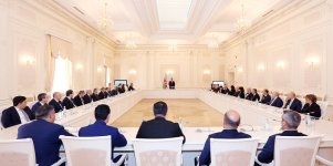 Ali Məhkəmənin hakimi Əziz Seyidov təqaüdə yola salınıb (FOTO)