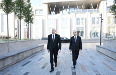 Prezident İlham Əliyev Bakı Dəmiryol Vağzalının və metronun “28 May” stansiyasının qarşısında aparılmış abadlıq və yenidənqurma işlərindən sonra yaradılan şəraitlə tanış olub (FOTO/VİDEO) (YENİLƏNİB)