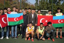 İstanbulda azərbaycanlı tələbələr arasında futbol turniri başlayıb (FOTO)