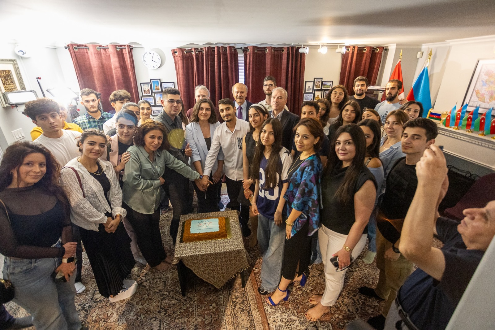 Toronto şəhərində Kanada Azərbaycanlı Gənclər Birliyi yaradılıb (FOTO)
