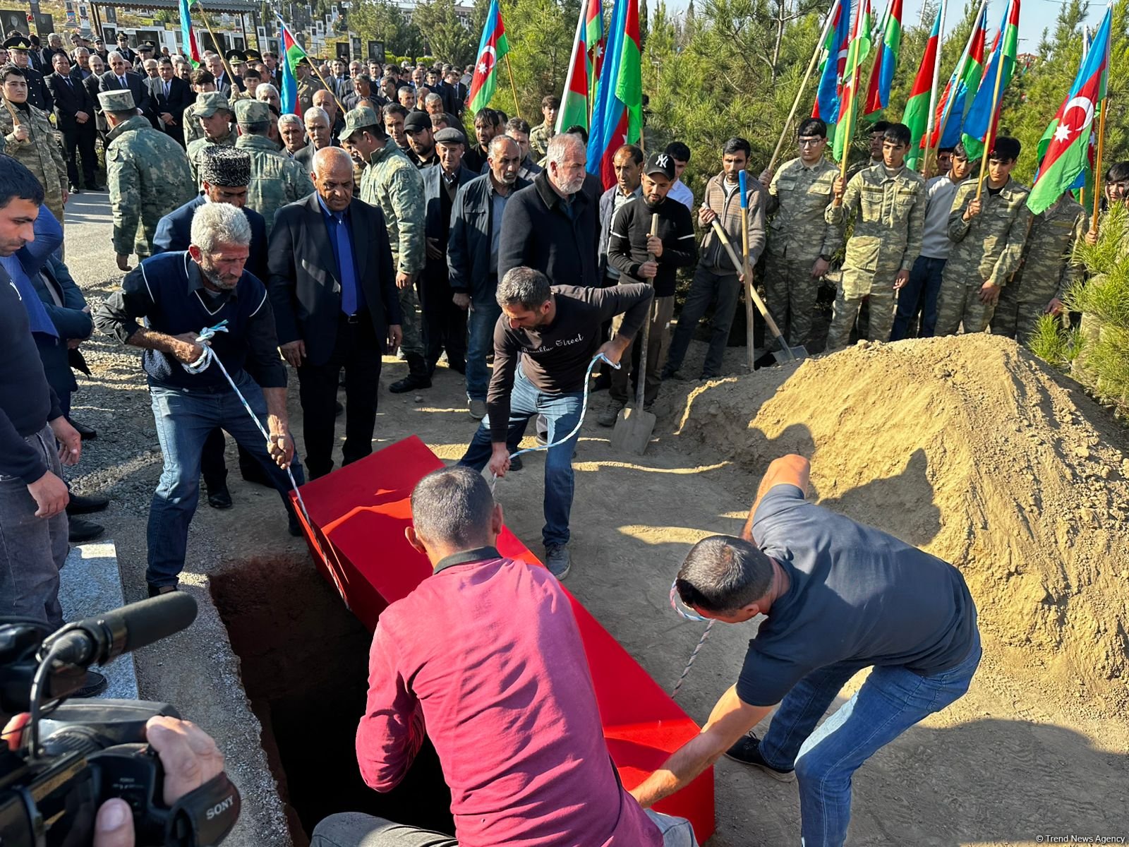 31 il əvvəl itkin düşmüş Ağdam sakini dəfn edilib (FOTO)