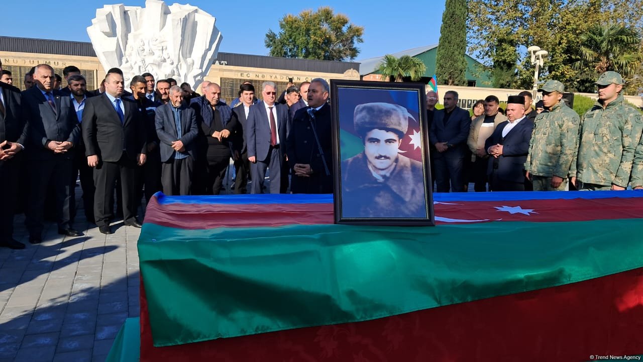 Tərtərdə Birinci Qarabağ müharibəsinin şəhidi Möhübbət Mustafayev dəfn edildi (FOTO)