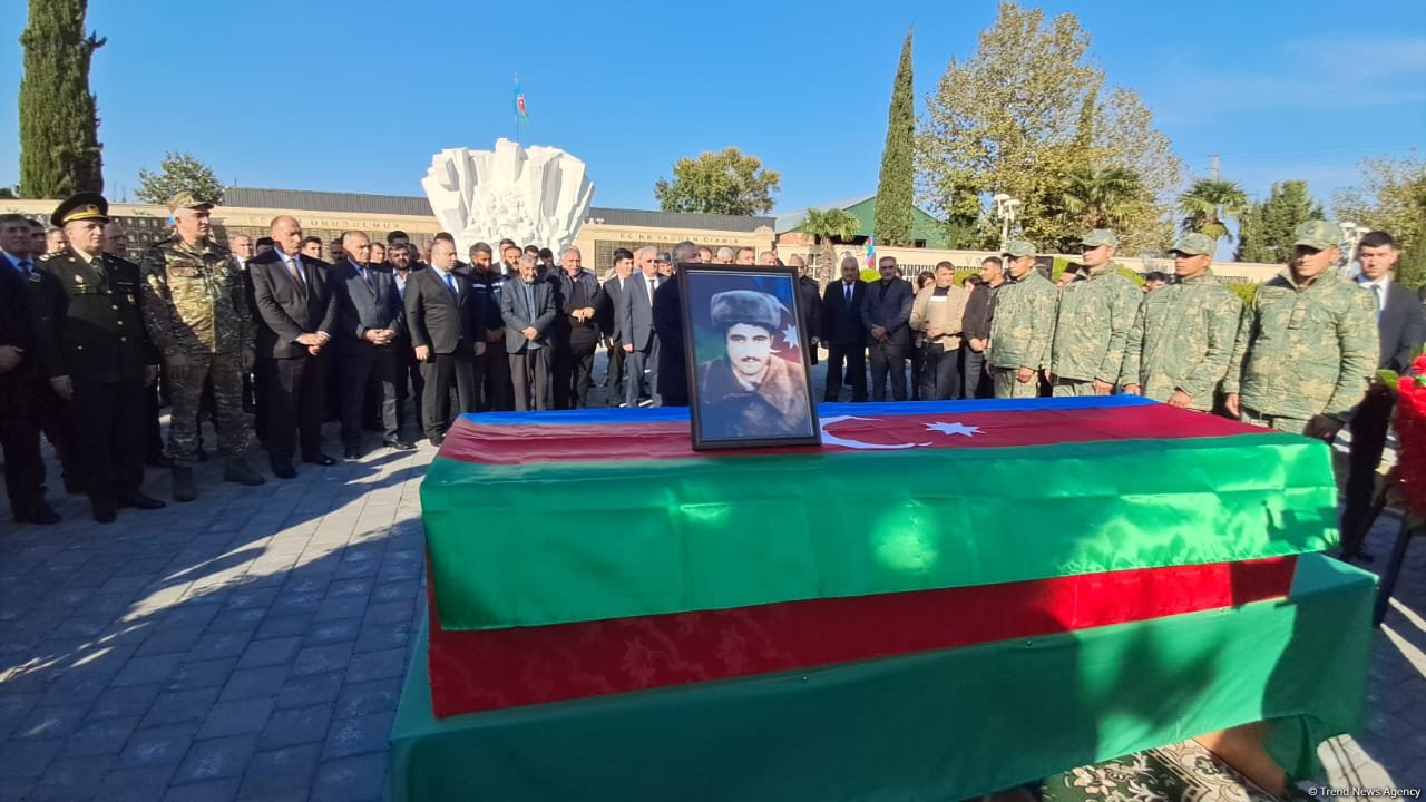 Tərtərdə Birinci Qarabağ müharibəsinin şəhidi Möhübbət Mustafayev dəfn edildi (FOTO)