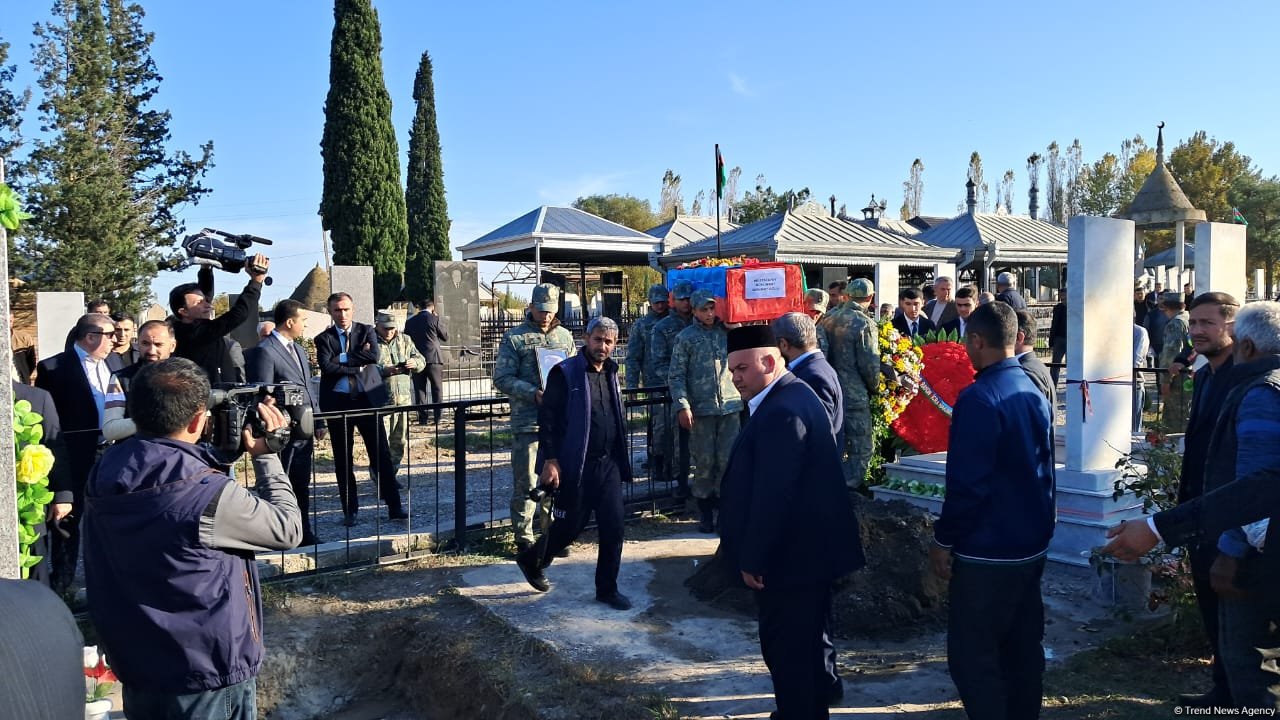 Tərtərdə Birinci Qarabağ müharibəsinin şəhidi Möhübbət Mustafayev dəfn edildi (FOTO)