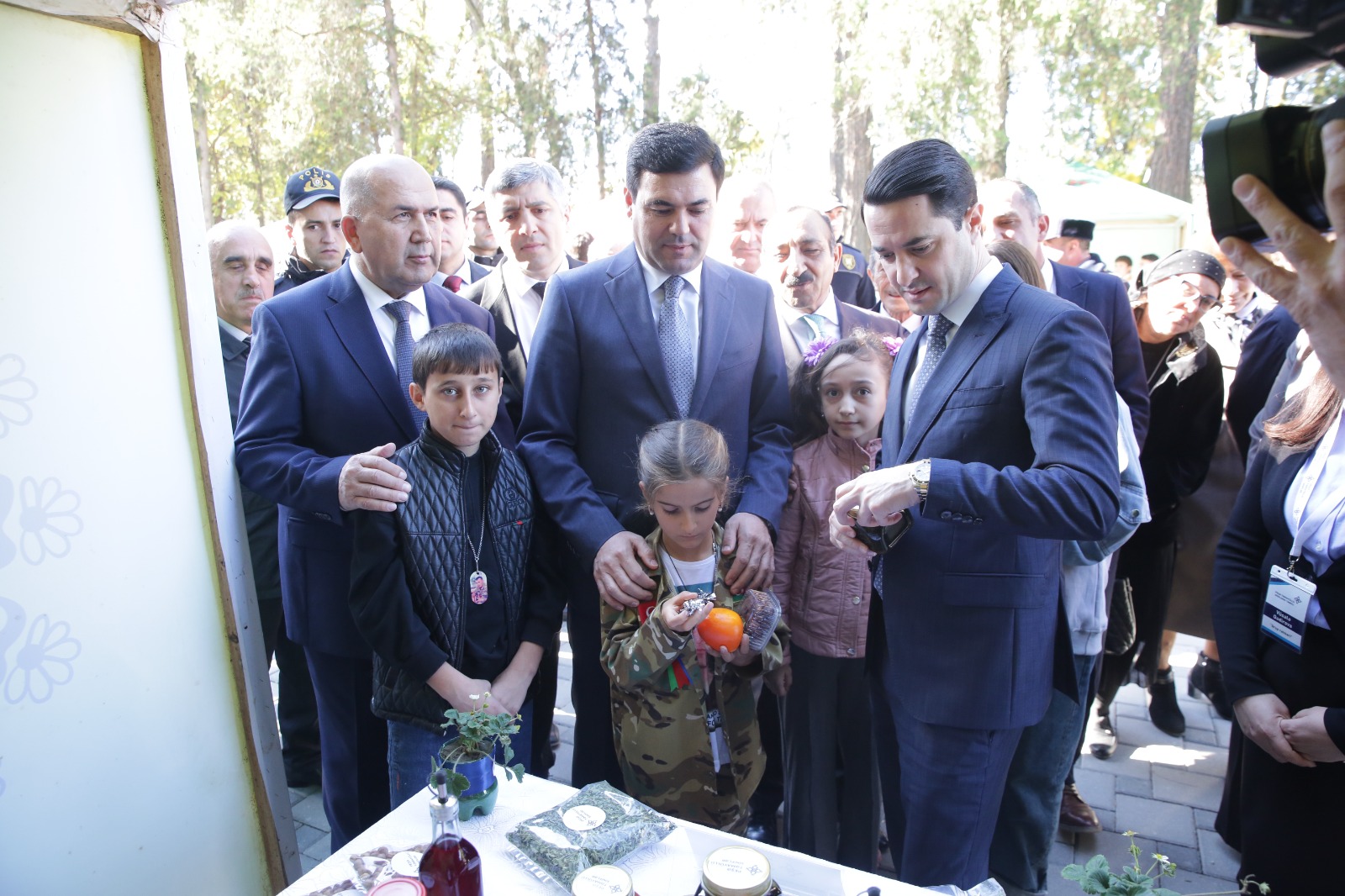 Xaçmaz rayonunda "Peşəmizi Sevirik" adlı satış yarmarkası təşkil olunub (FOTO)
