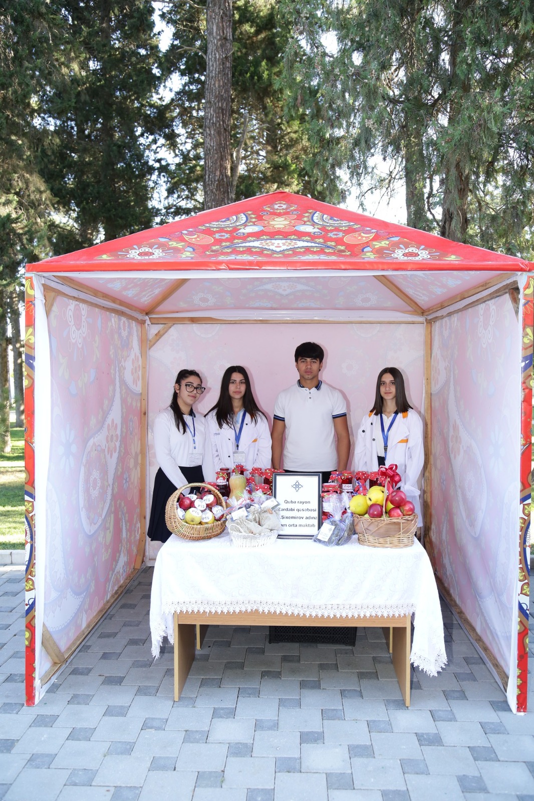 Xaçmaz rayonunda "Peşəmizi Sevirik" adlı satış yarmarkası təşkil olunub (FOTO)