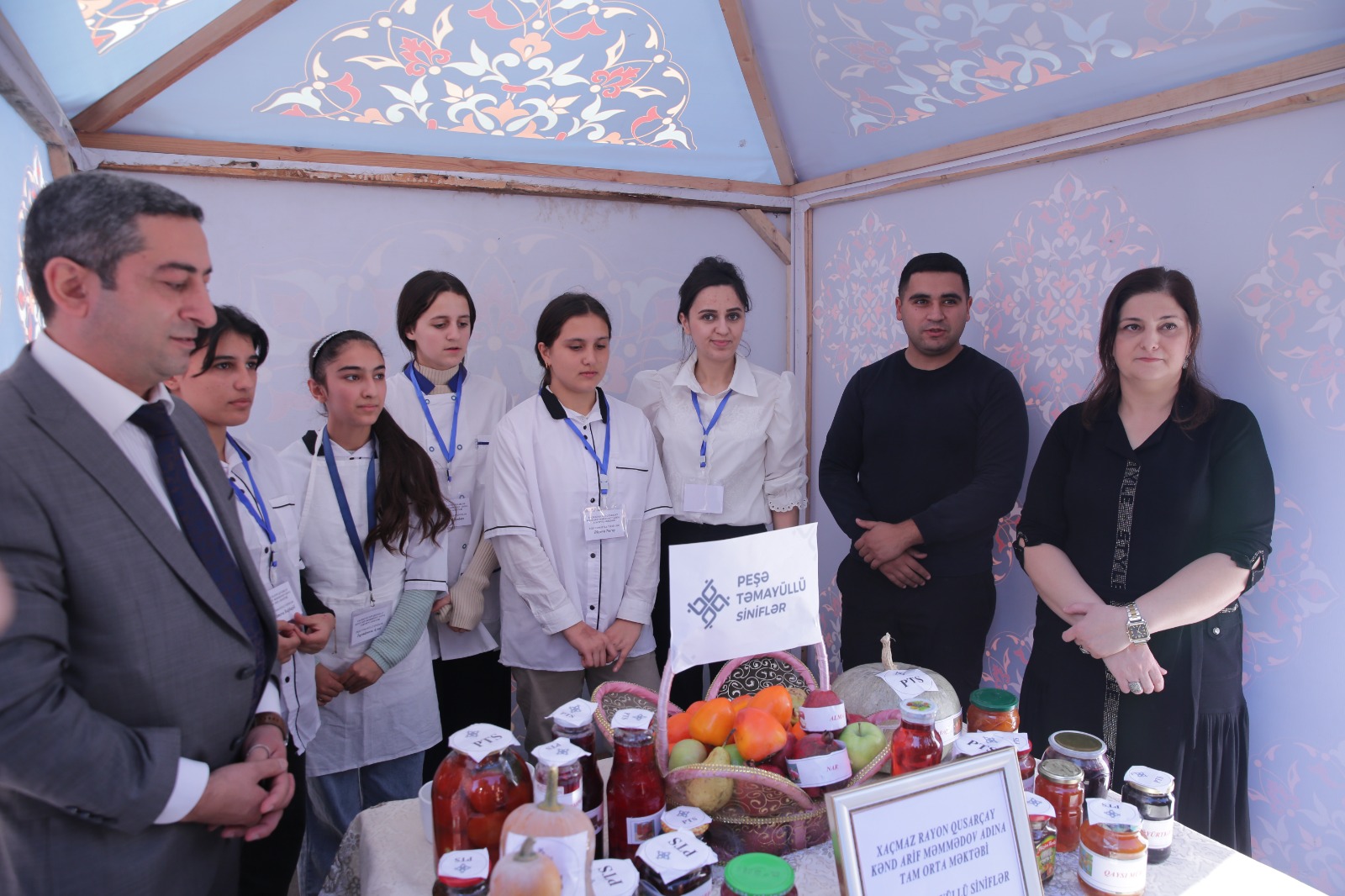 Xaçmaz rayonunda "Peşəmizi Sevirik" adlı satış yarmarkası təşkil olunub (FOTO)