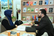 İstanbul sərgisində Azərbaycan yazarlarının iştirakı ilə ədəbi müzakirələr keçirilib (FOTO)