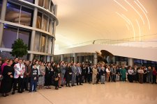 Heydər Əliyev Mərkəzində Lorenso Kuinnin “Təbiətdə tarazlıq” sərgisi açılıb (FOTO)