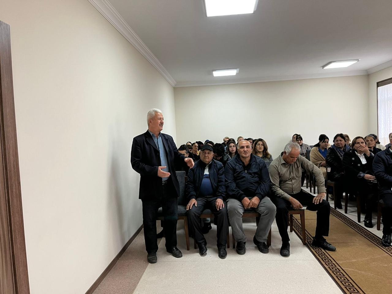 Deputat Vüqar Rəhimzadənin seçiciləri ilə növbəti görüşü olub (FOTO)