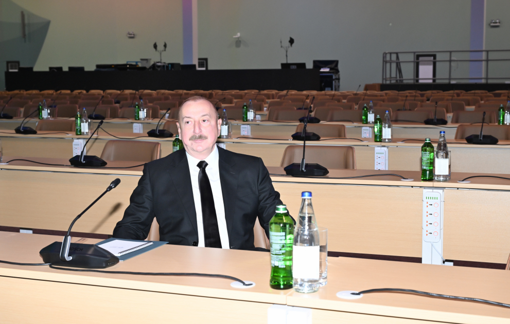 Prezident İlham Əliyev və Birinci xanım Mehriban Əliyeva Bakı Olimpiya Stadionunun ərazisində COP29-la bağlı yaradılan şəraitlə tanış olublar (FOTO/VİDEO) (YENİLƏNİB)