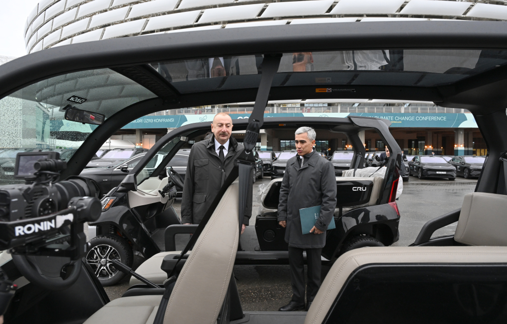 Prezident İlham Əliyev və Birinci xanım Mehriban Əliyeva Bakı Olimpiya Stadionunun ərazisində COP29-la bağlı yaradılan şəraitlə tanış olublar (FOTO/VİDEO) (YENİLƏNİB)