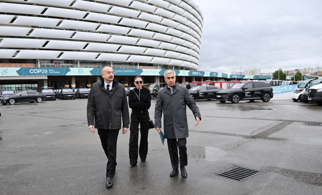 Prezident İlham Əliyev və Birinci xanım Mehriban Əliyeva Bakı Olimpiya Stadionunun ərazisində COP29-la bağlı yaradılan şəraitlə tanış olublar (FOTO/VİDEO) (YENİLƏNİB)