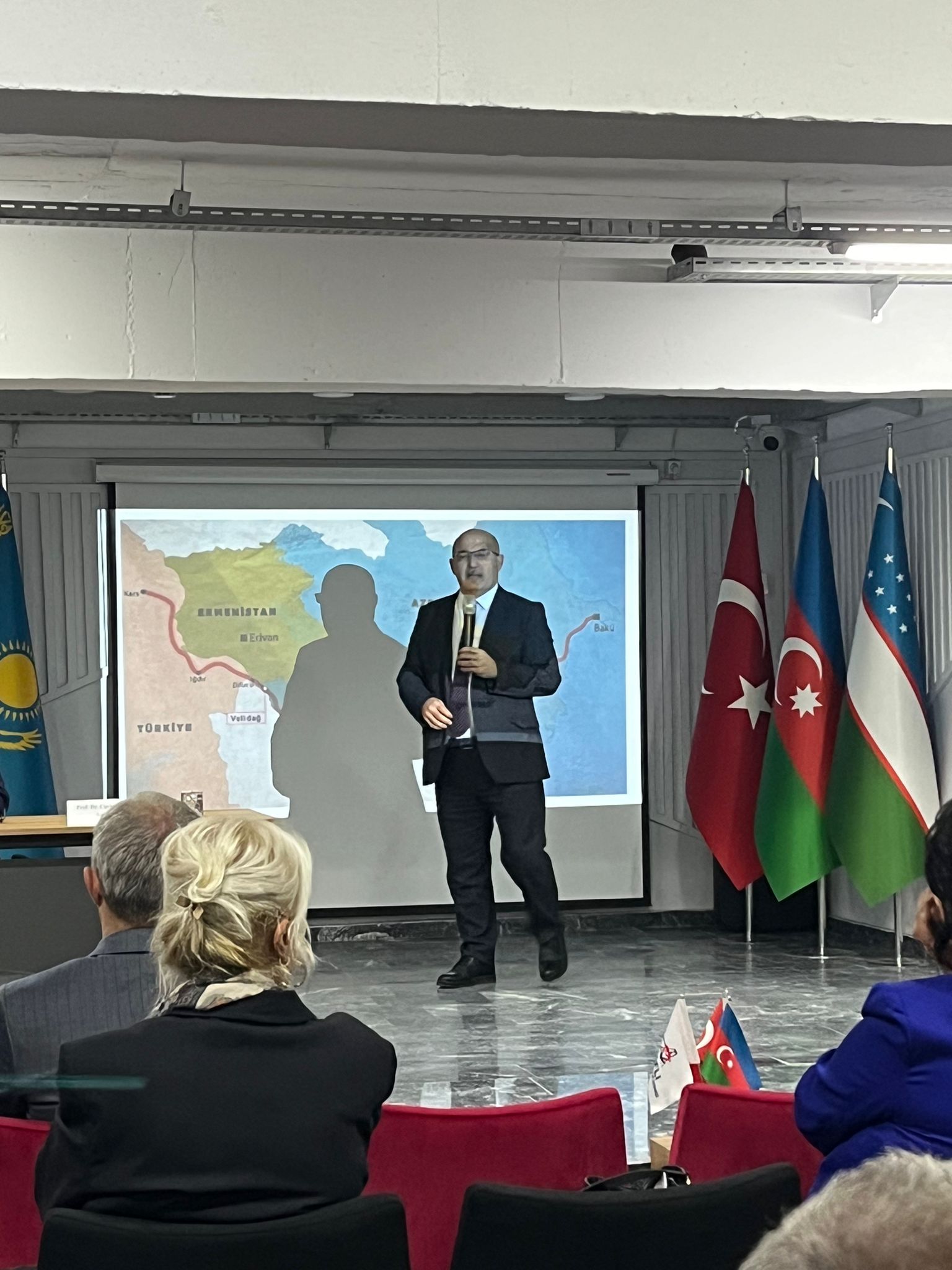 Ankarada “Qarabağdan Zəngəzura” adlı panel təşkil olunub (FOTO)