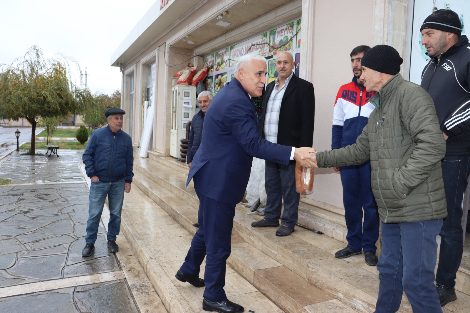 Deputat Vüqar Rəhimzadənin seçiciləri ilə növbəti görüşü olub (FOTO)