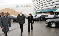 Prezident İlham Əliyev və Birinci xanım Mehriban Əliyeva Bakı Olimpiya Stadionunun ərazisində COP29-la bağlı yaradılan şəraitlə tanış olublar (FOTO/VİDEO) (YENİLƏNİB)