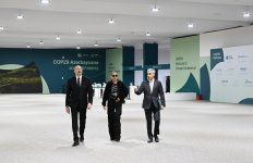 Prezident İlham Əliyev və Birinci xanım Mehriban Əliyeva Bakı Olimpiya Stadionunun ərazisində COP29-la bağlı yaradılan şəraitlə tanış olublar (FOTO/VİDEO) (YENİLƏNİB)