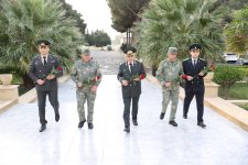 Hərbi prokuror Müdafiə Nazirliyinin hərbi qulluqçuları ilə görüşüb (FOTO)