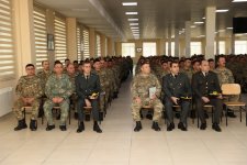 Hərbi prokuror Müdafiə Nazirliyinin hərbi qulluqçuları ilə görüşüb (FOTO)