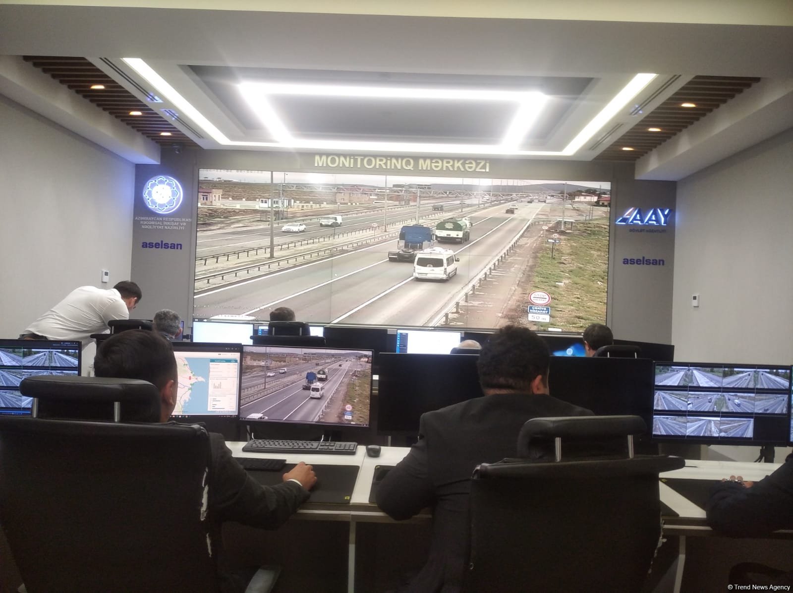 "Zəfər Yolu"nda elektron tərəzi məntəqələrinin quraşdırılması işlərinə başlanılıb (FOTO)