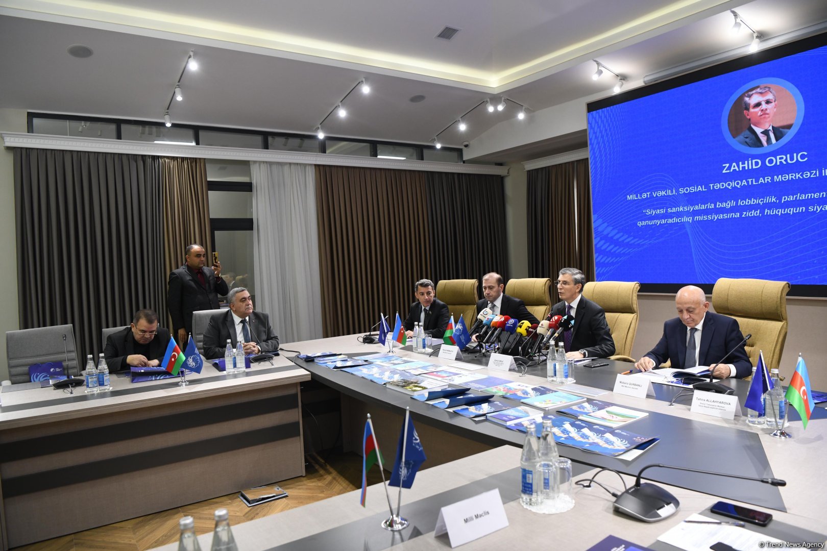 Sosial Tədqiqatlar Mərkəzində parlamentlər və qlobal sanksiya tendensiyaları mövzusunda tədbir keçirilib (FOTO)