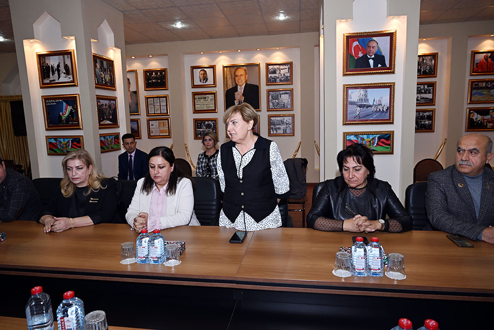 Zəfər günü ərəfəsində bir sıra QHT rəhbərləri ilə görüş keçirilib (FOTO)